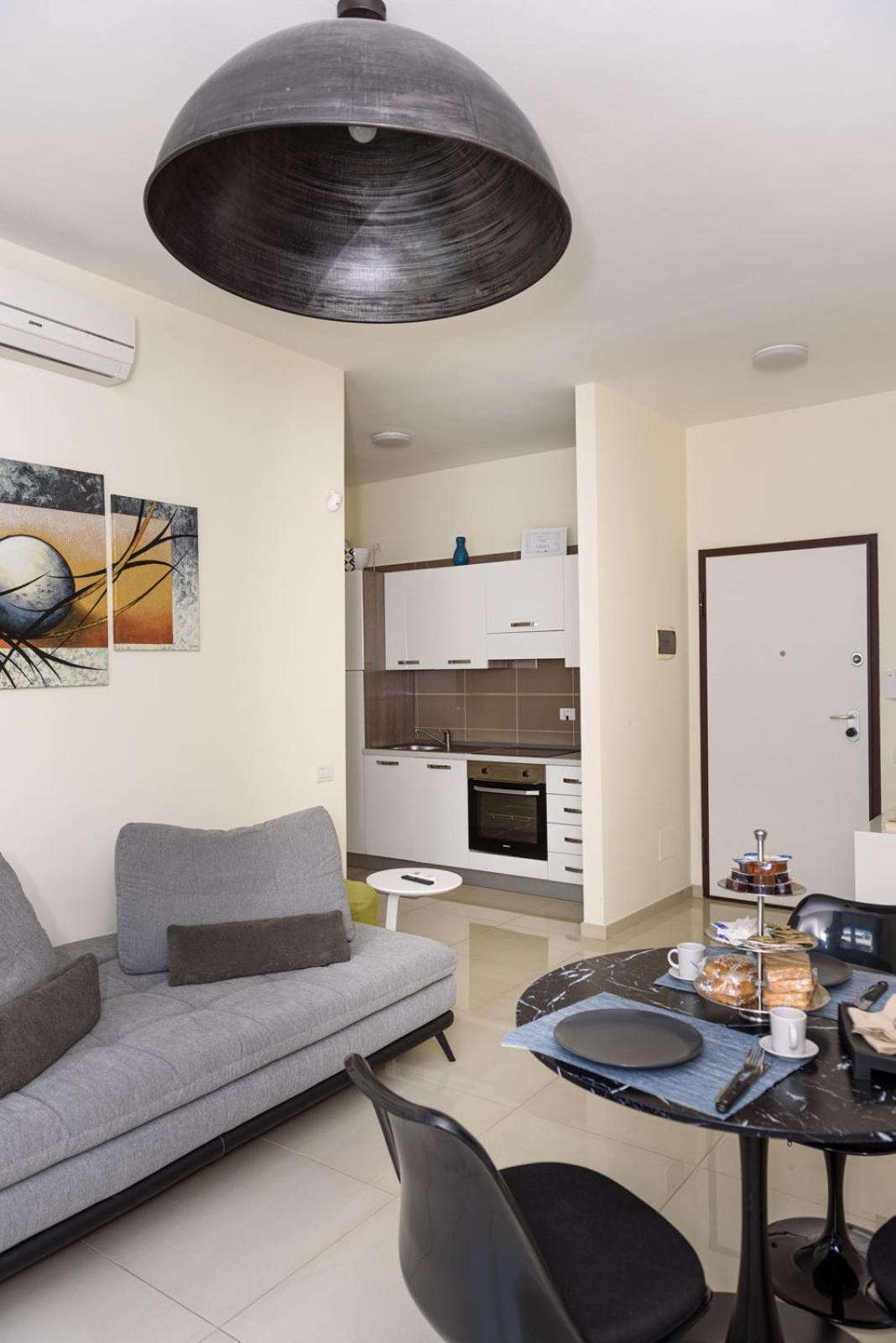 Centralflats 195 Private Apartments Барі Екстер'єр фото